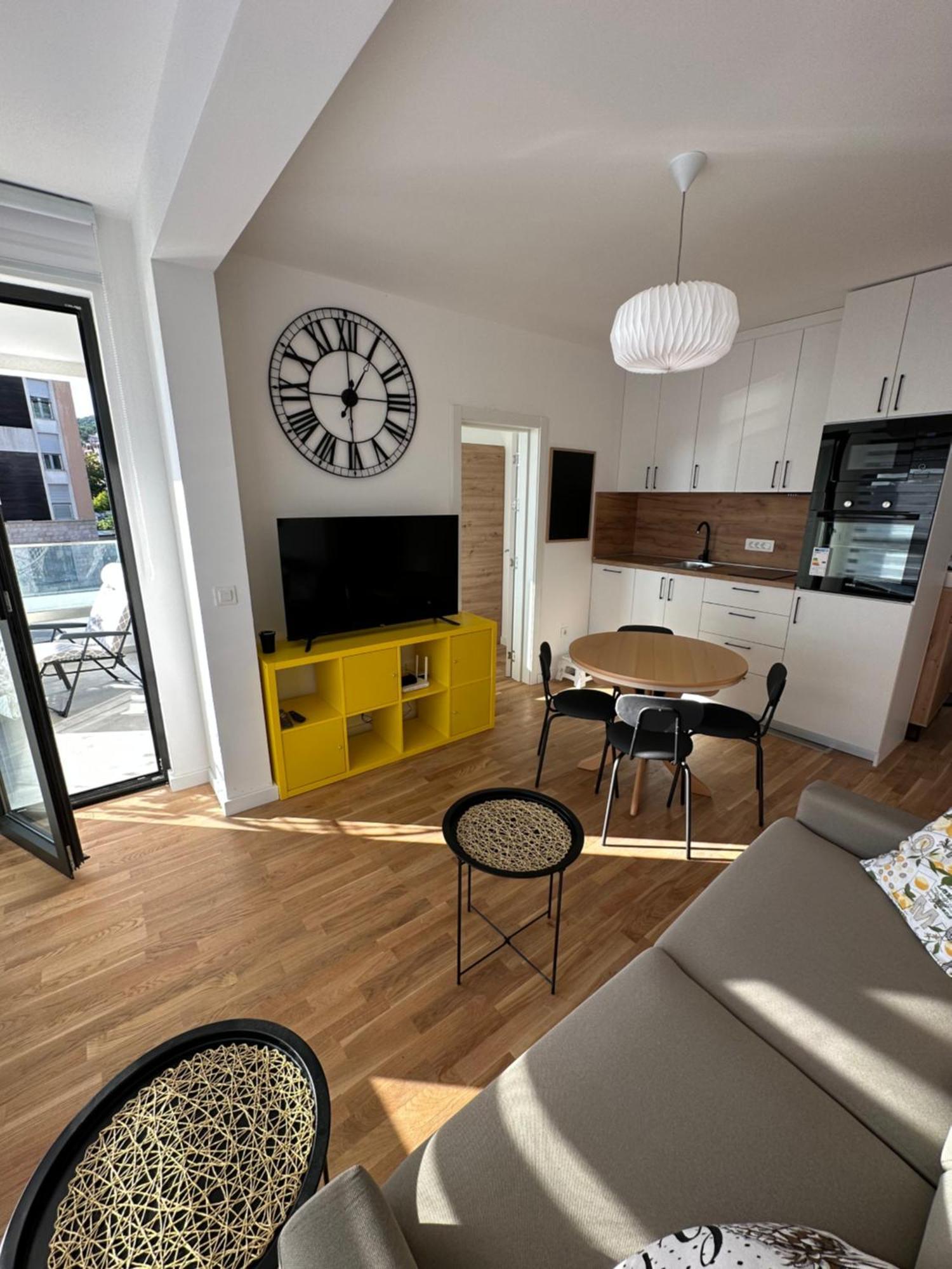 Apartman Javi Apartment Bar Exterior foto